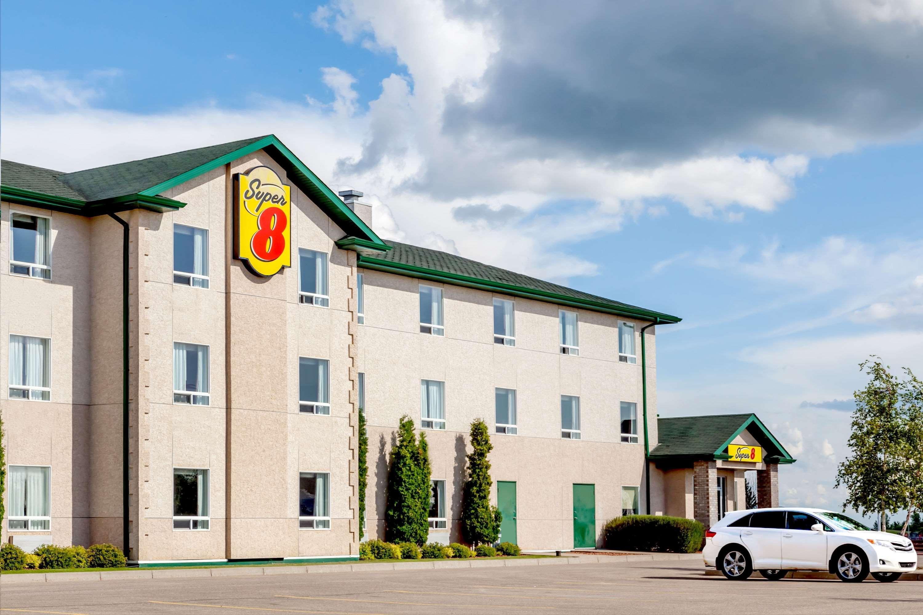 Super 8 By Wyndham Prince Albert Zewnętrze zdjęcie
